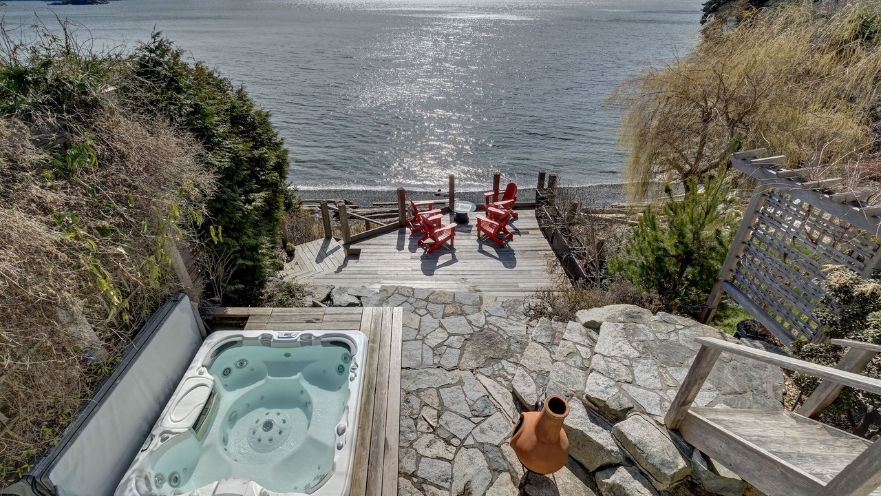 Photo of Others in Gibsons