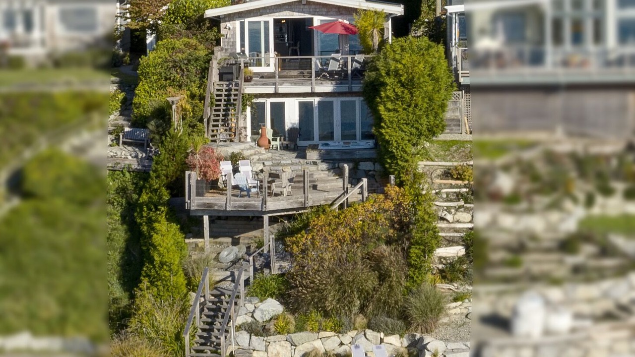 Photo of Outdoor in Gibsons