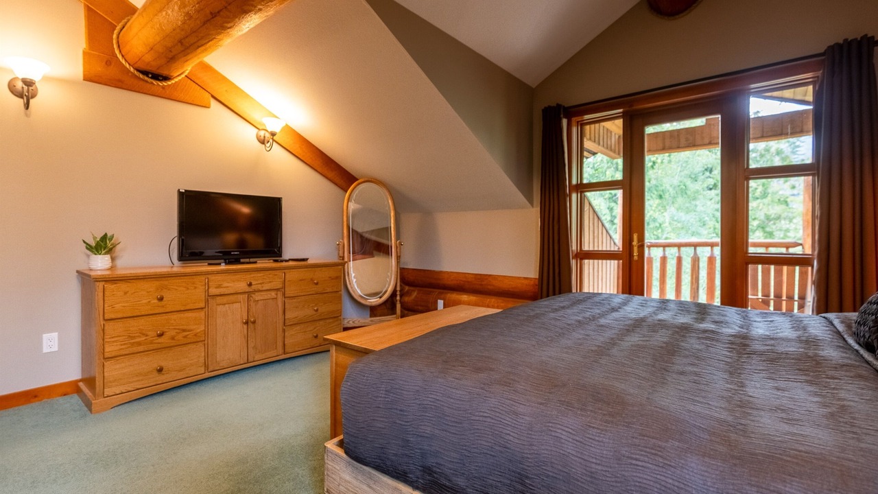 Photo of Bedroom in East Kootenay