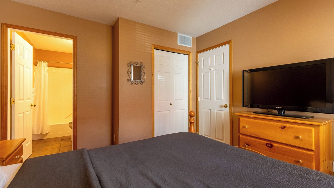 Photo of Bedroom in East Kootenay