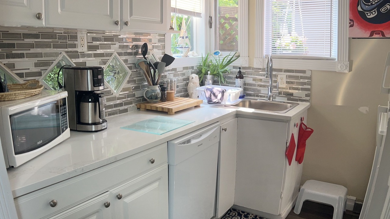 Photo of Kitchen in Colwood