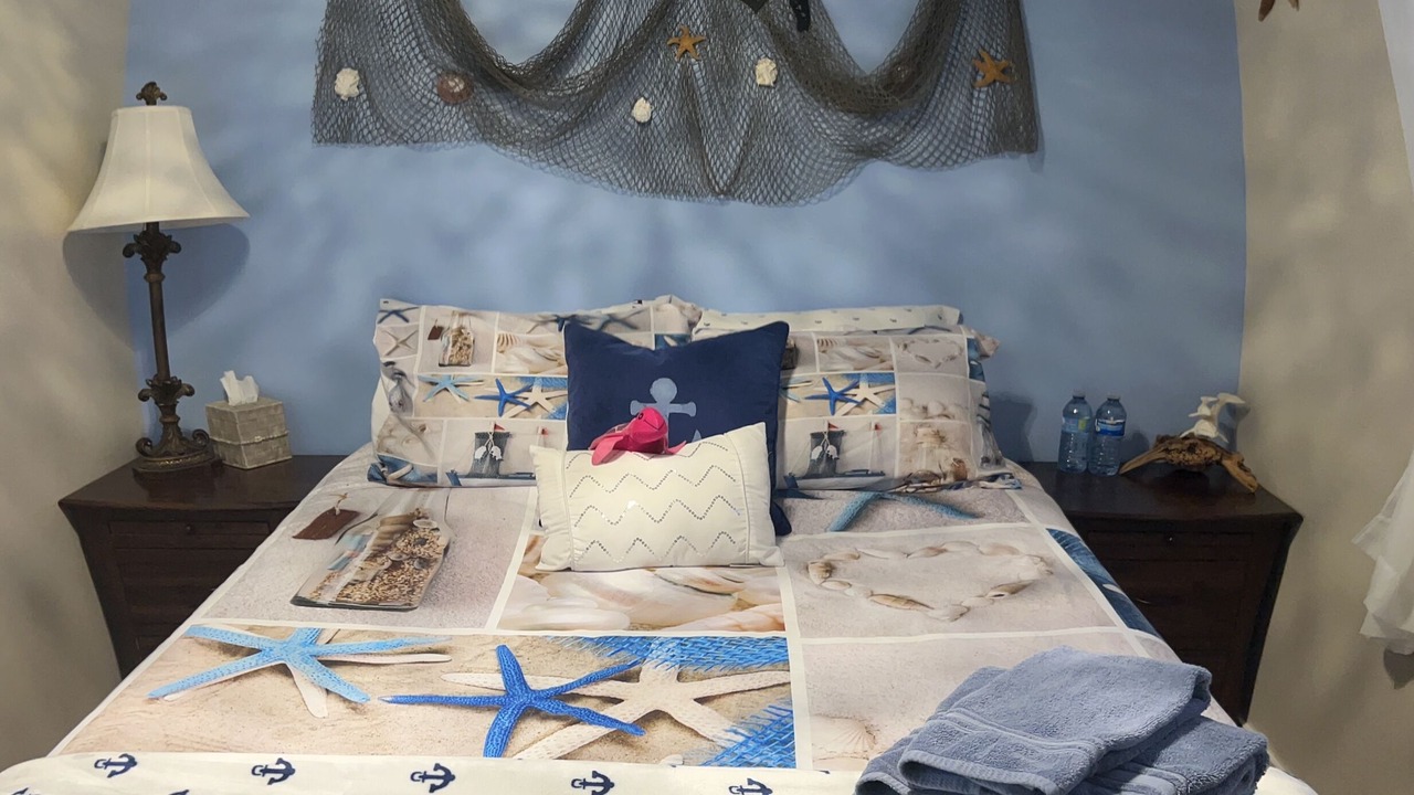 Photo of Bedroom in Colwood