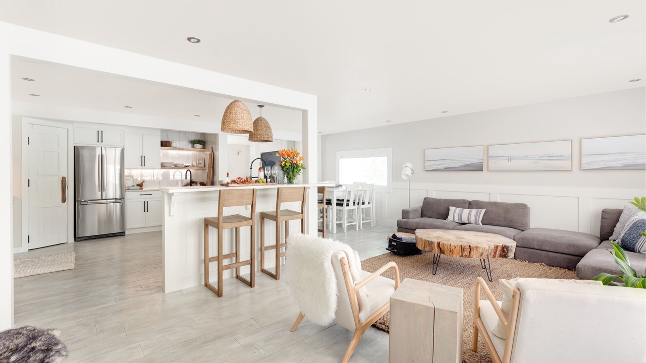 Photo of Livingroom in Central Okanagan