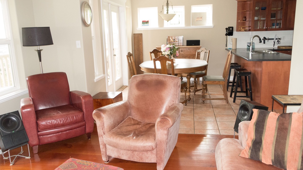 Photo of Bedroom in Brentwood Bay