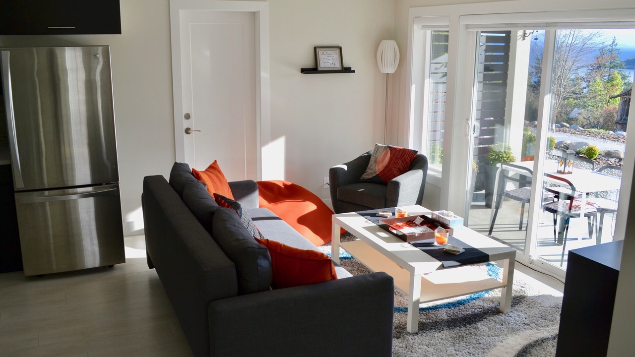 Photo of Livingroom in West Sechelt
