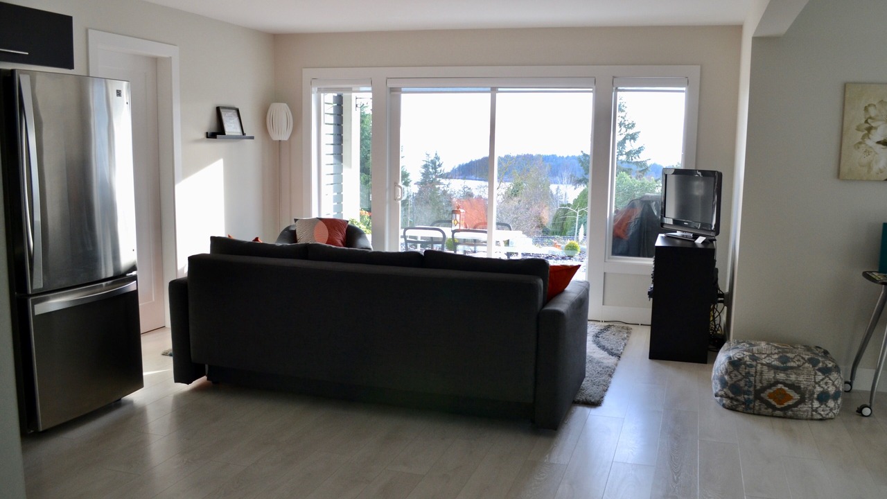 Photo of Livingroom in West Sechelt