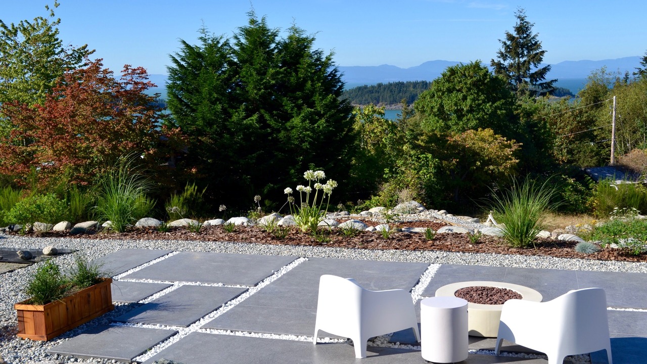 Photo of Patio Balcony in West Sechelt