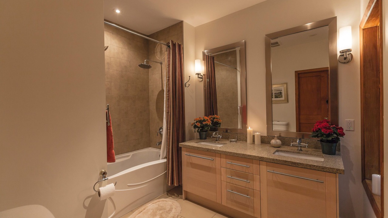 Photo of Bathroom in Horseshoe Bay