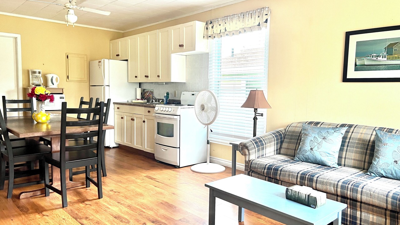 Photo of Livingroom in Brackley Beach