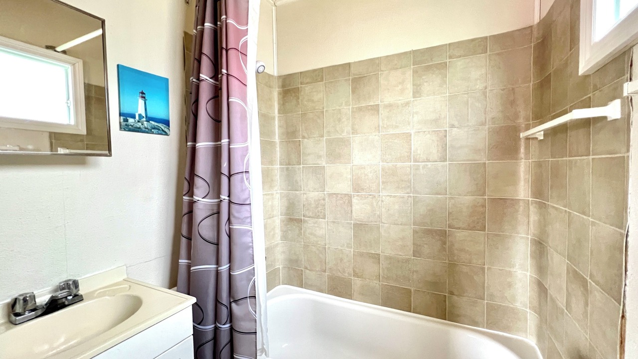 Photo of Bathroom in Brackley Beach