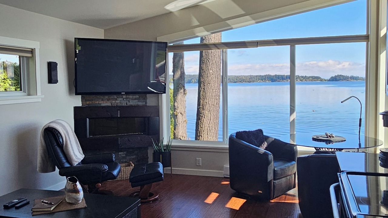 Photo of Livingroom in Chemainus