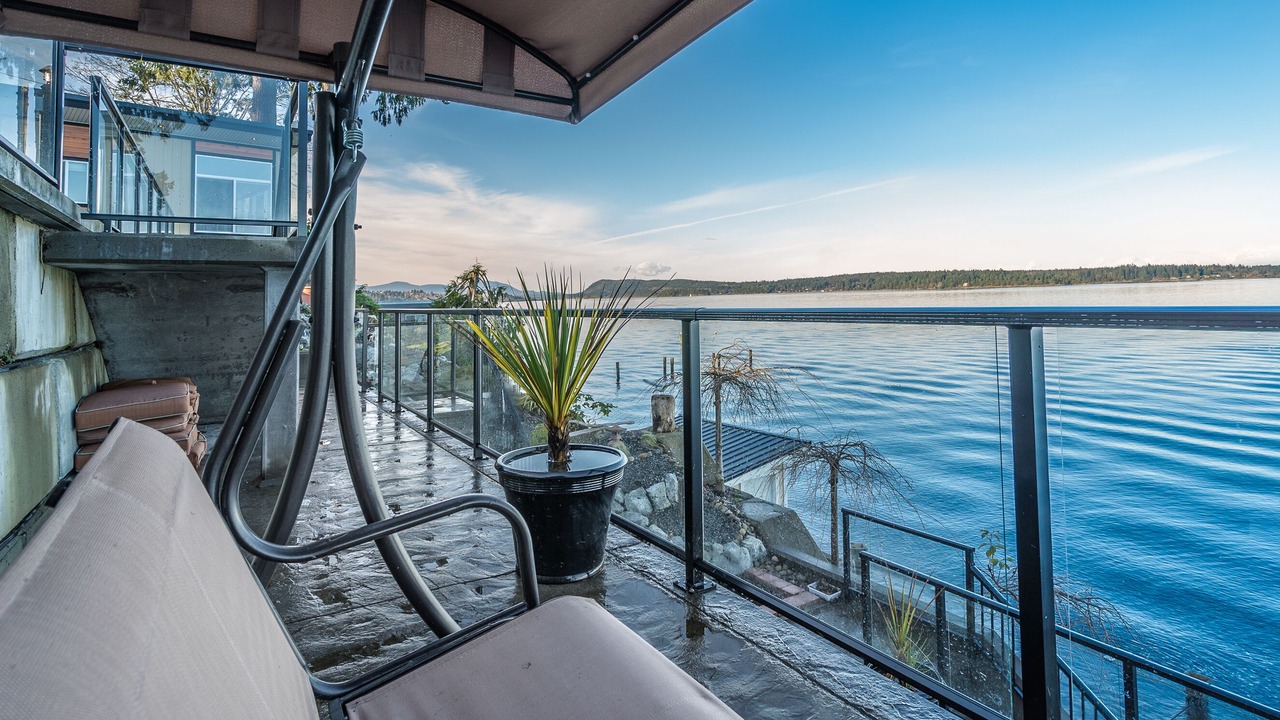 Photo of Patio Balcony in Chemainus