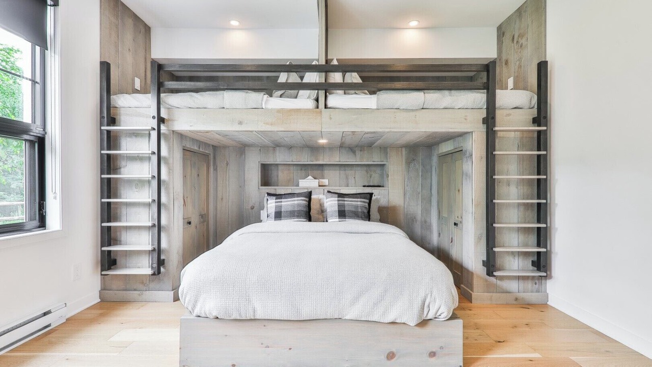 Photo of Bedroom in Tremblant-Les-Eaux