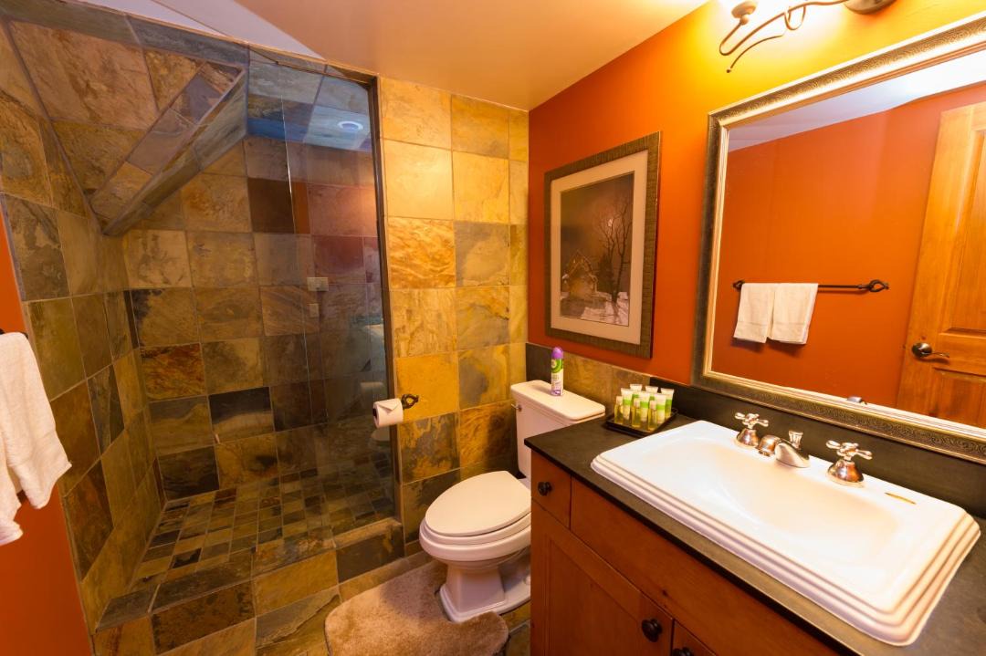 Photo of Bathroom in Blackcomb
