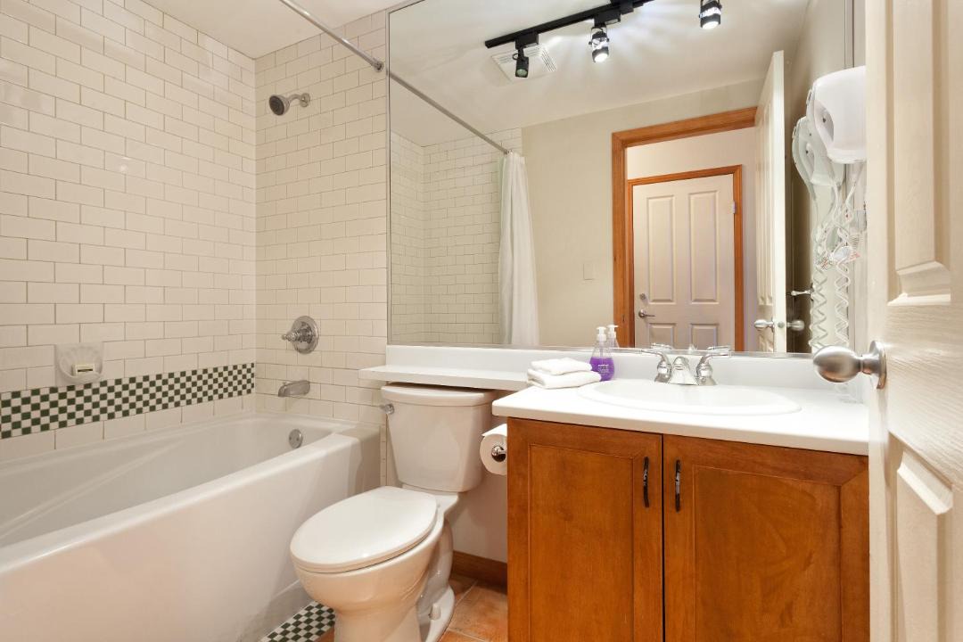 Photo of Bathroom in Village North