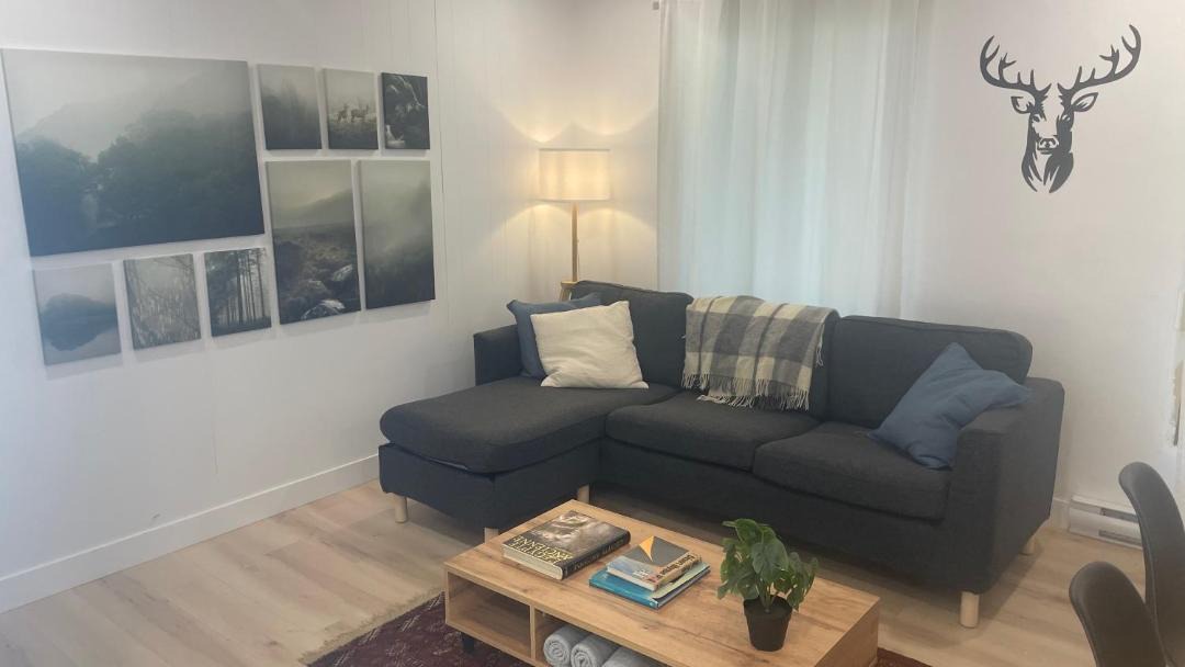 Photo of Livingroom in Saint-Pierre-de-l'lle-d'Orleans