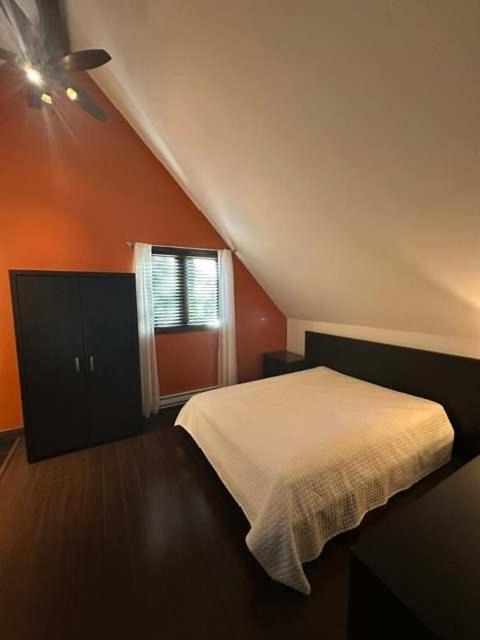Photo of Bedroom in Scott