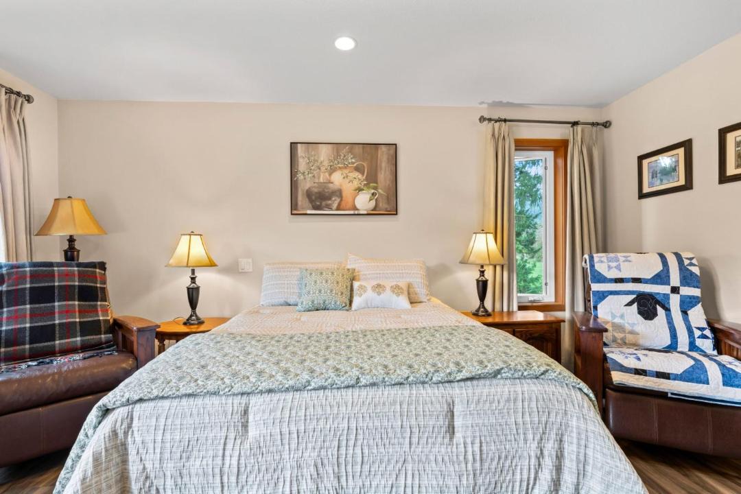 Photo of Bedroom in Salmon Arm