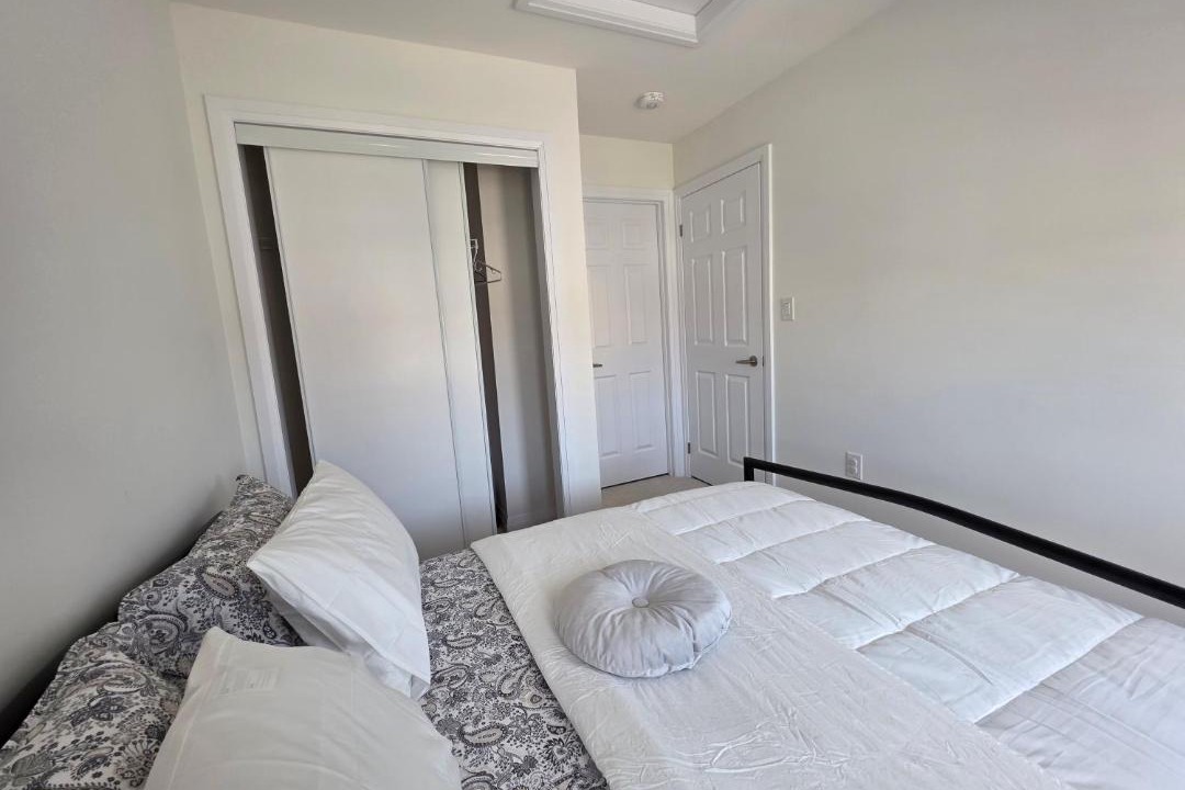 Photo of Bedroom in Caledonia