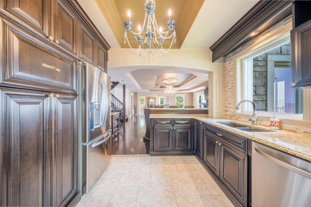 Photo of Kitchen in Saint-Augustin-de-Desmaures