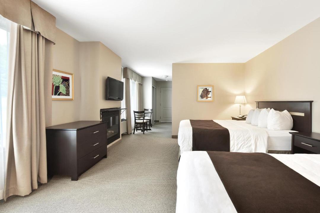 Photo of Bedroom in Saint-Sauveur