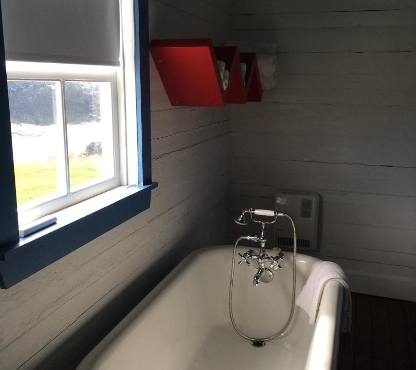 Photo of Bathroom in Fogo