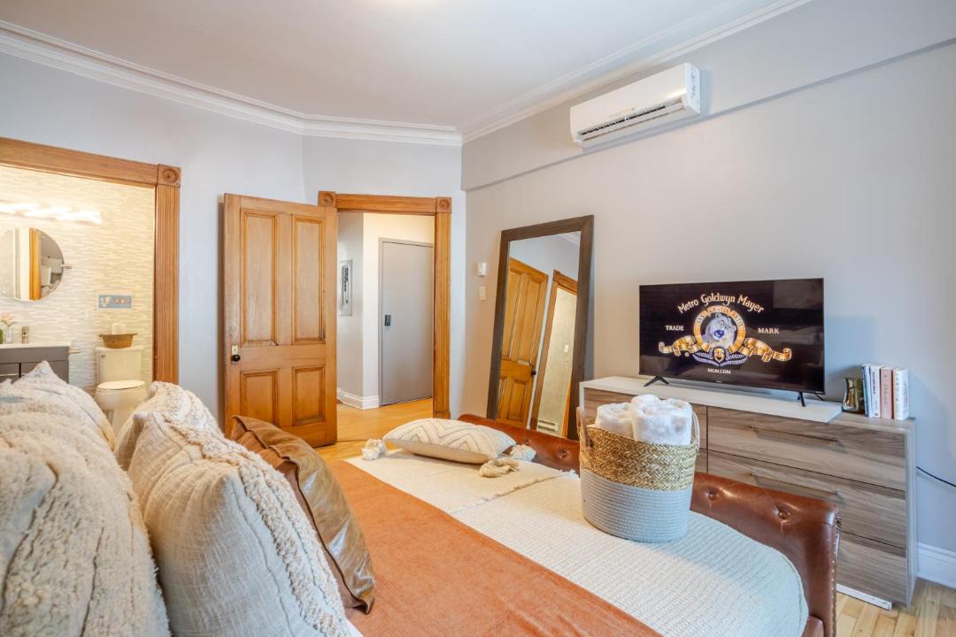 Photo of Bedroom in Downtown Montreal