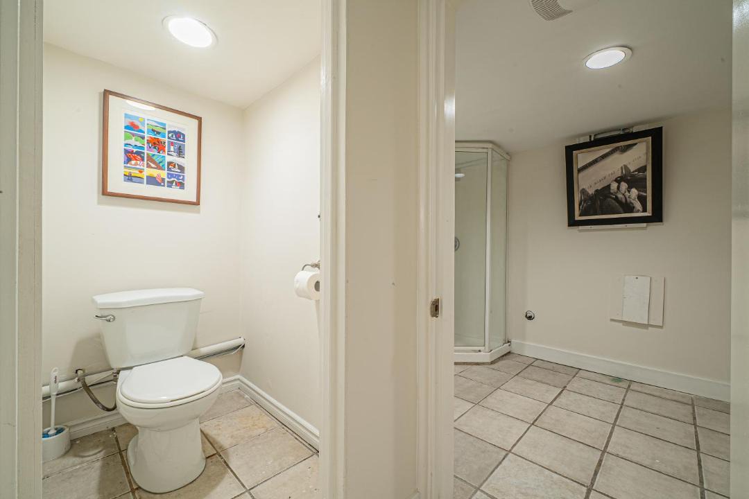 Photo of Bathroom in Kerrisdale