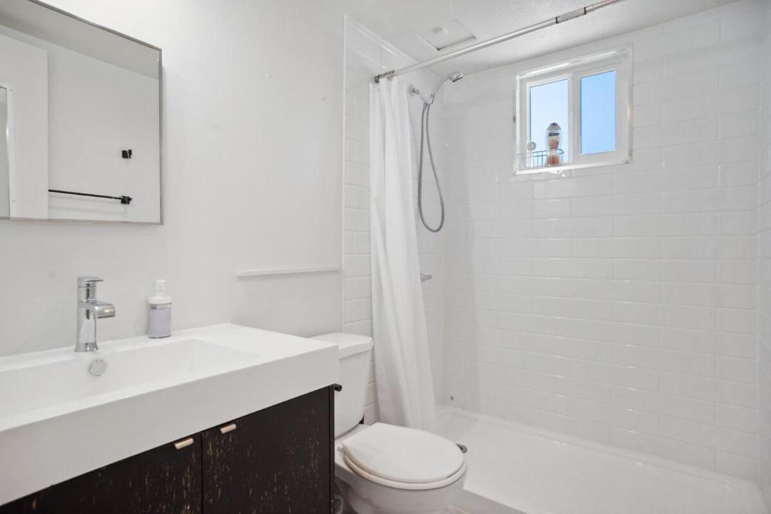 Photo of Bathroom in Riley Park