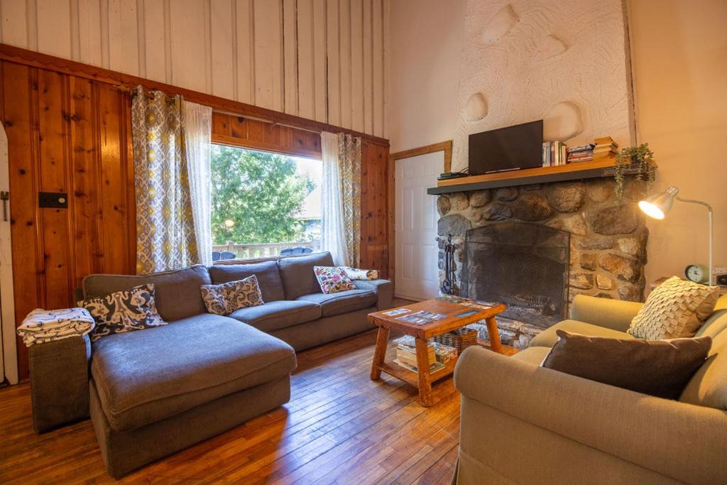 Photo of Livingroom in Val David