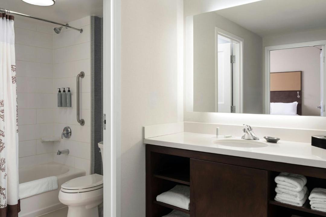 Photo of Bathroom in Ledbury - Heron Gate - Ridgemont - Elmwood