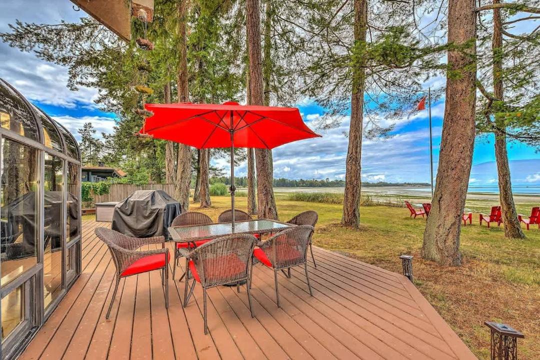 Photo of Others in Comox