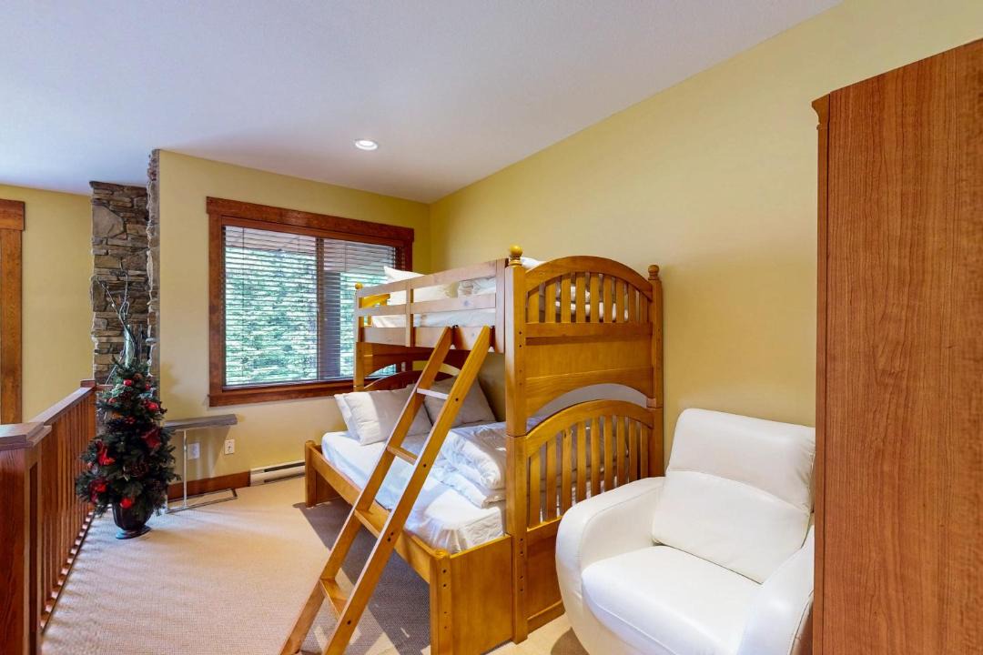 Photo of Bedroom in Snow Pine Estates