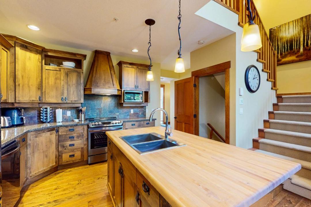 Photo of Kitchen in Snow Pine Estates