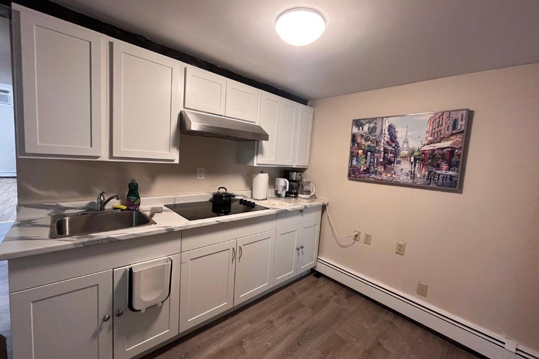 Photo of Kitchen in Queens Square