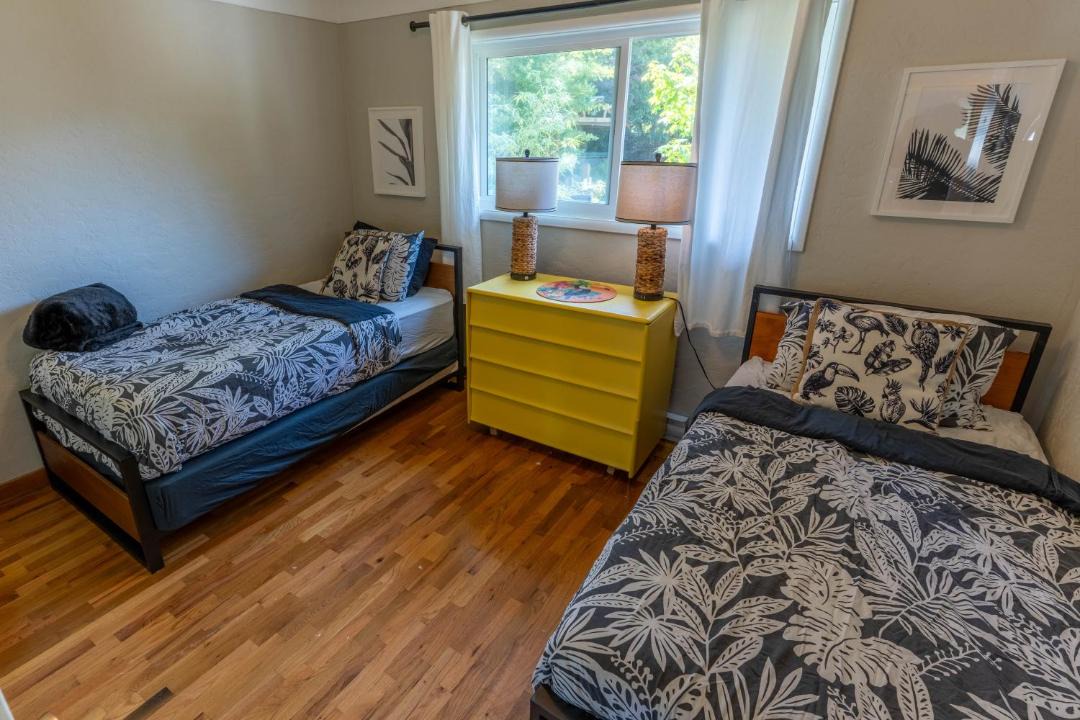 Photo of Bedroom in Saanich East