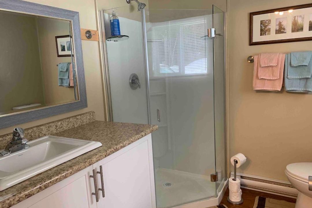 Photo of Bathroom in Golden