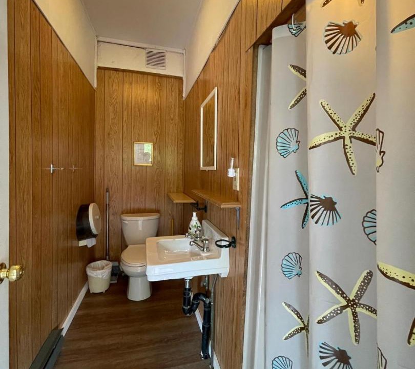 Photo of Bathroom in Hope Bay