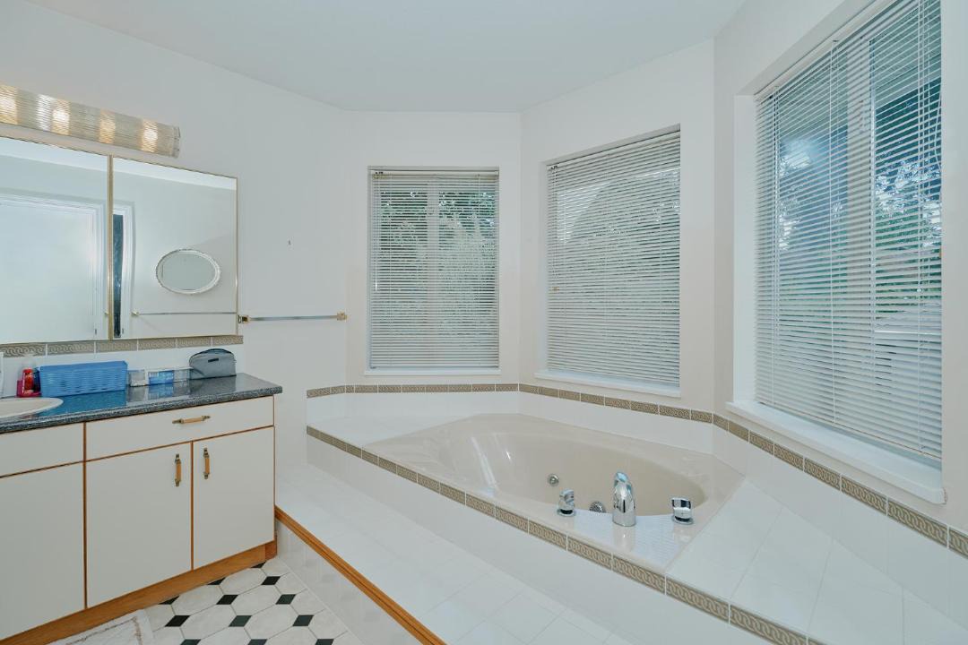 Photo of Bathroom in Delta