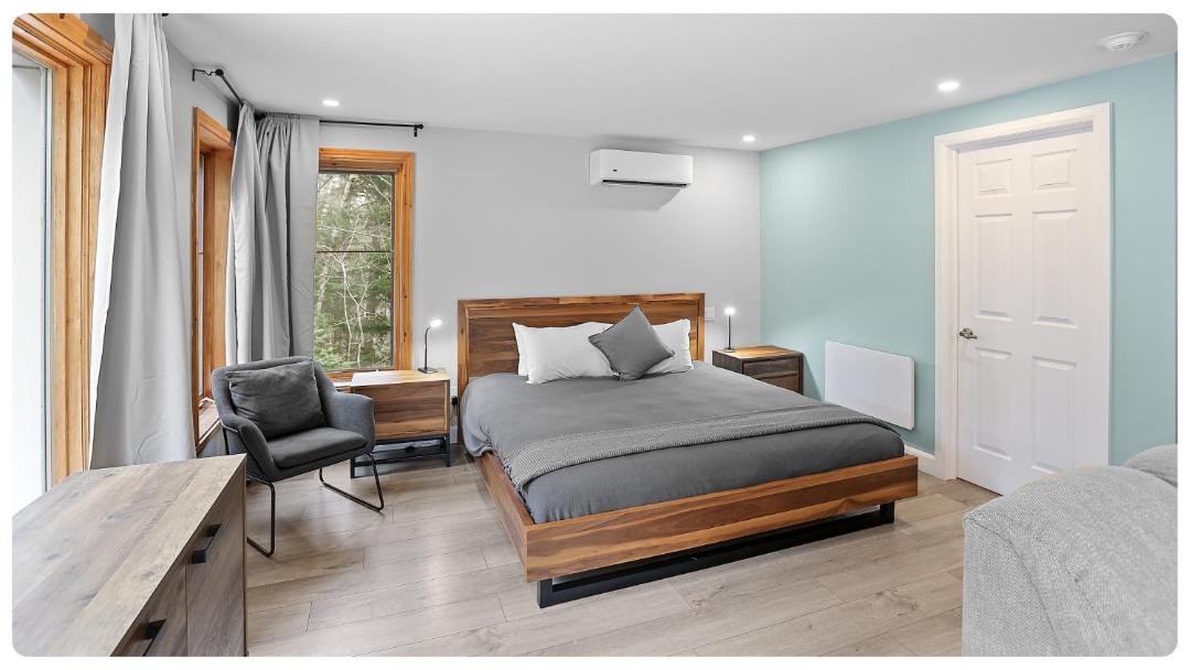 Photo of Bedroom in Val Morin