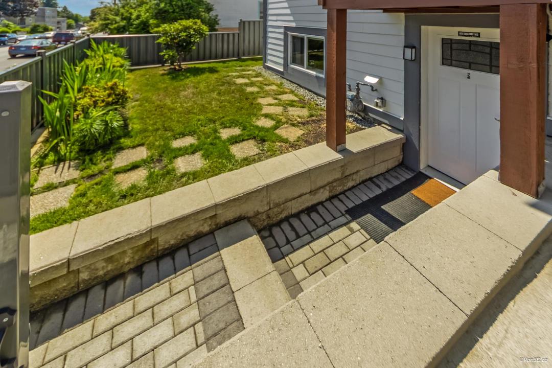 Photo of Patio Balcony in New Westminster