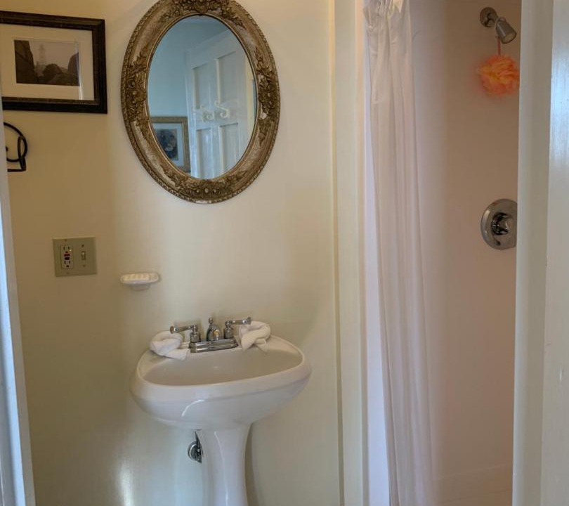 Photo of Bathroom in Niagara-on-the-Lake
