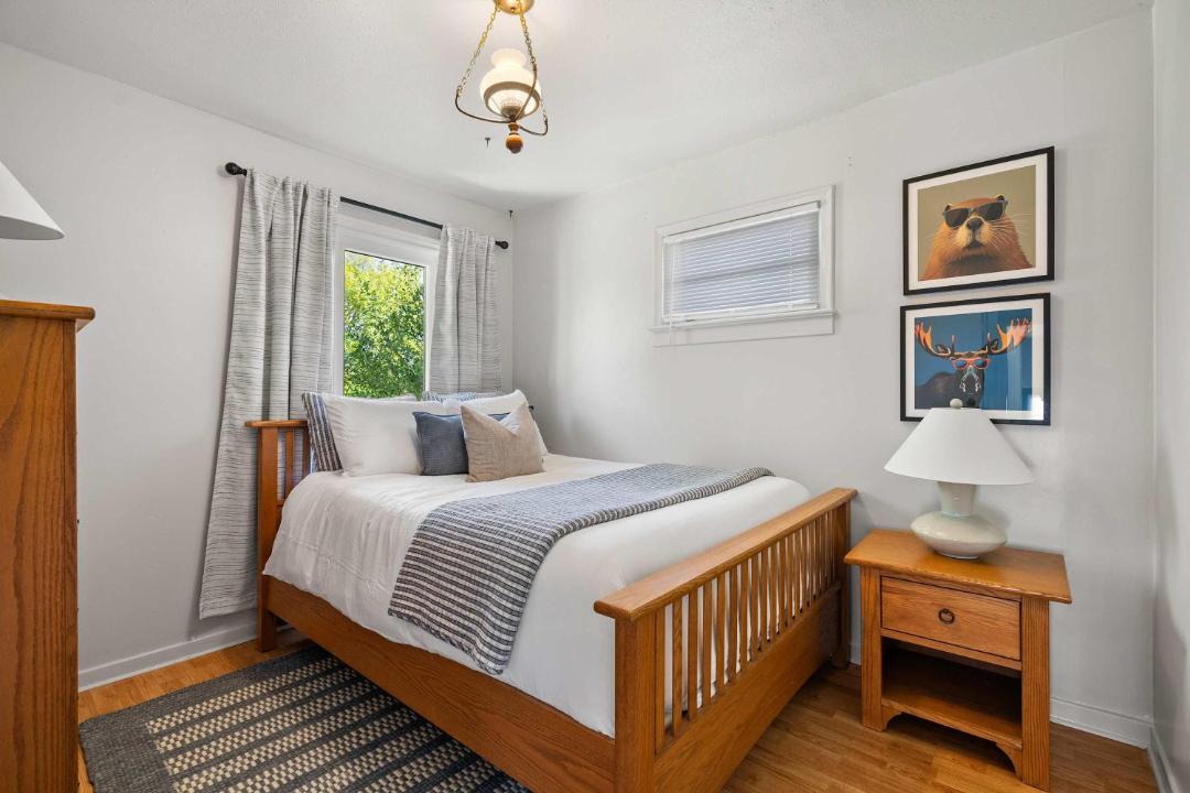 Photo of Bedroom in Sylvan Lake