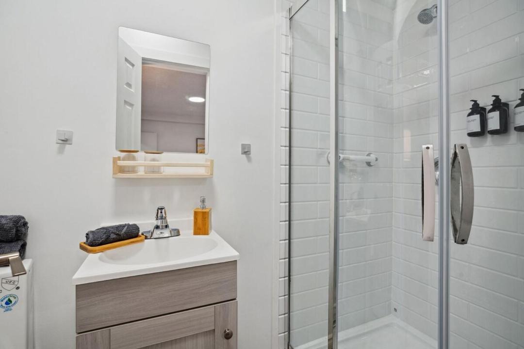 Photo of Bathroom in Arbutus Ridge