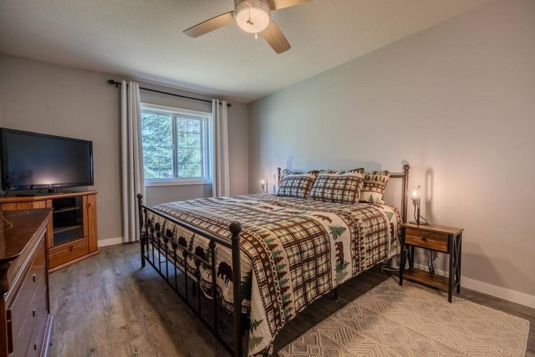 Photo of Bedroom in East Kootenay