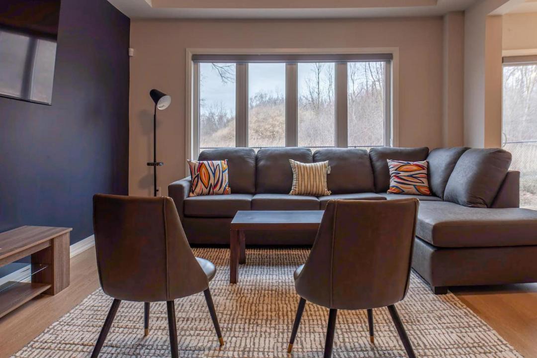 Photo of Livingroom in Niagara Falls
