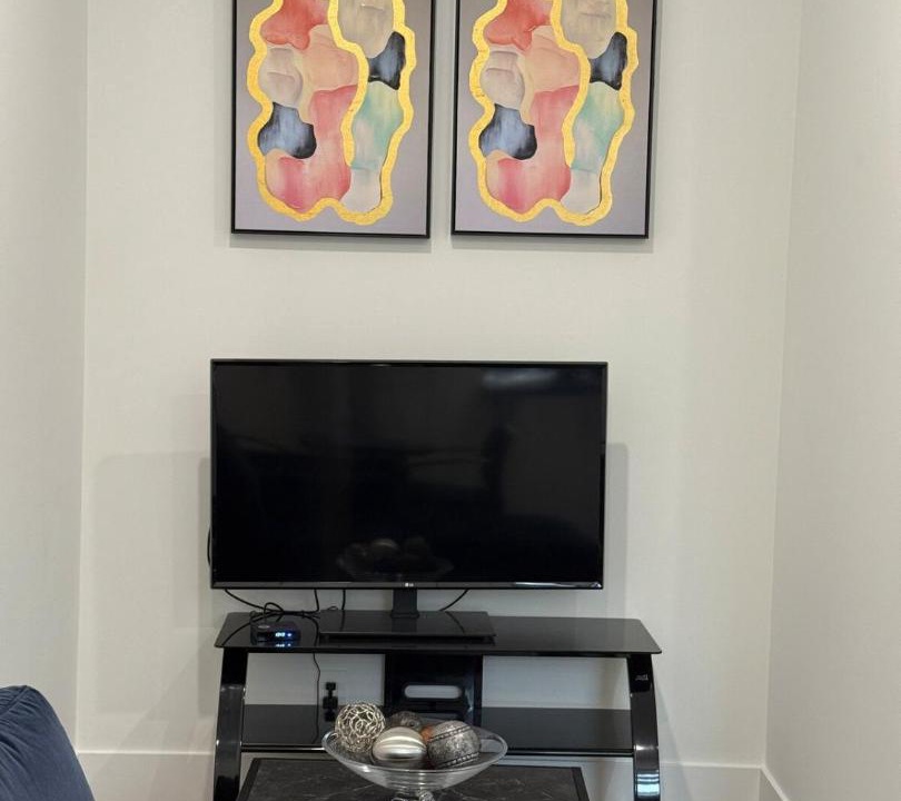 Photo of Livingroom in Guildford