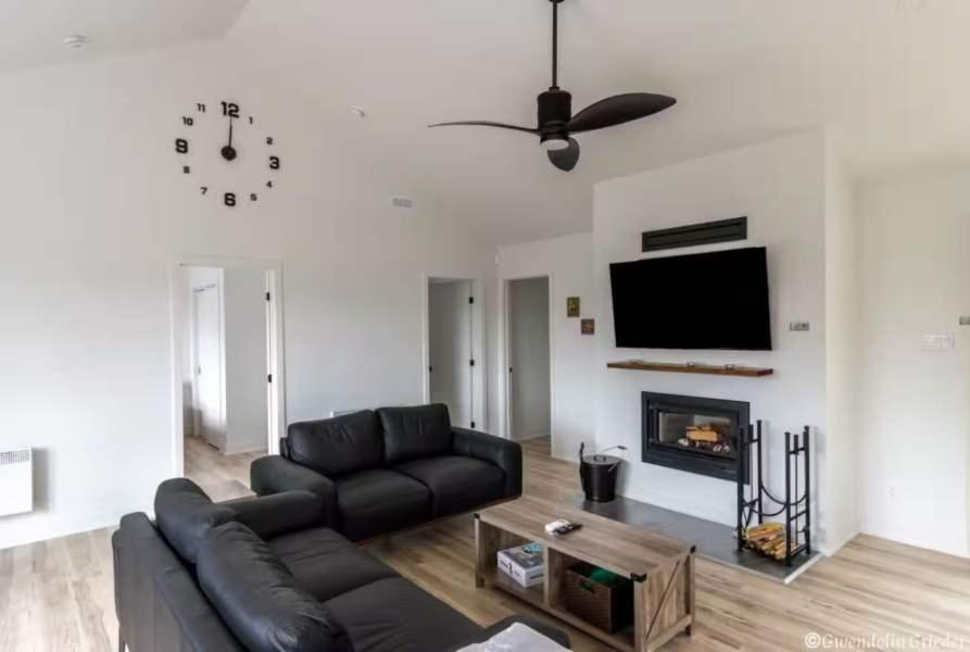 Photo of Livingroom in Saint Come