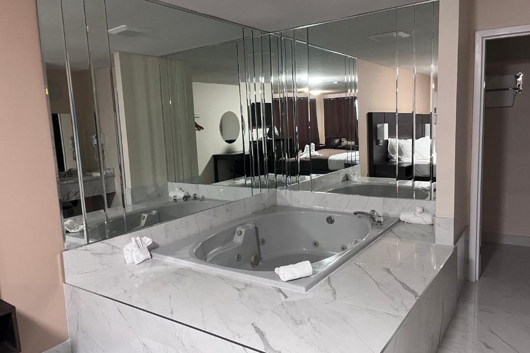 Photo of Bathroom in Fallsview