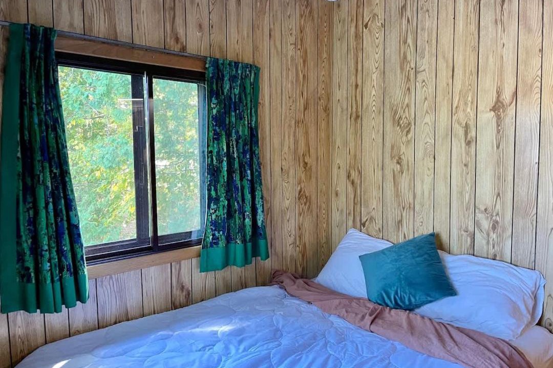 Photo of Bedroom in Rosedale